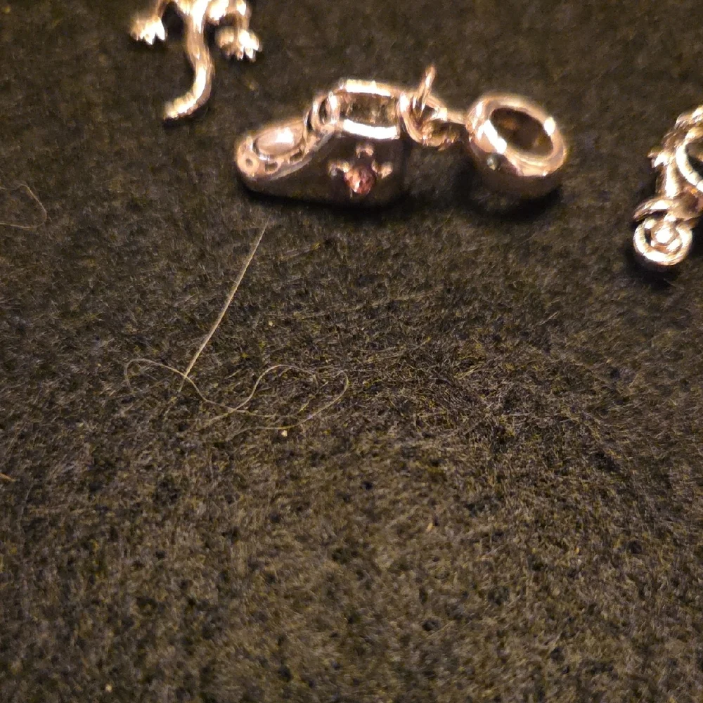 Silver Charm Set - Picture 2 of 6